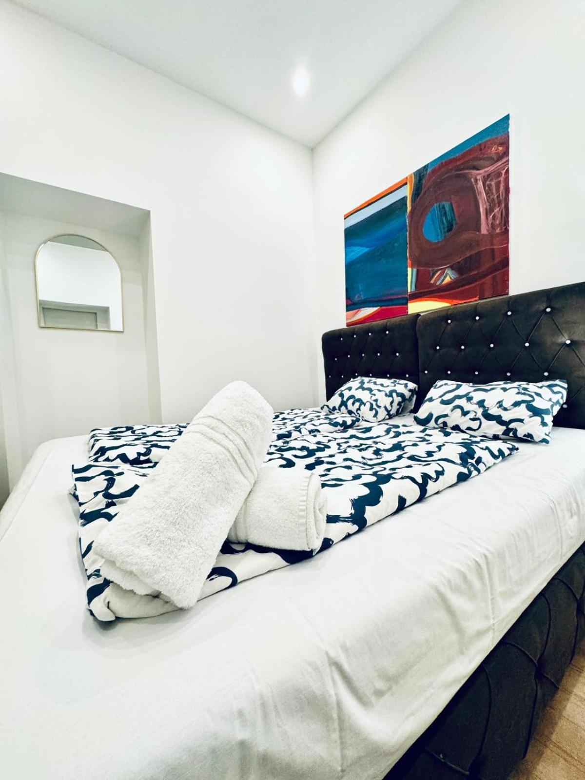 Convenient 4br Shared For 11p, 10 Min To Atzgersdorf Appartement