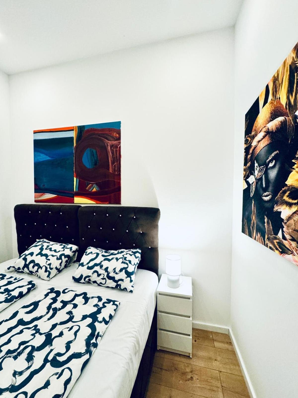 Convenient 4br Shared For 11p, 10 Min To Atzgersdorf Appartement Vienne