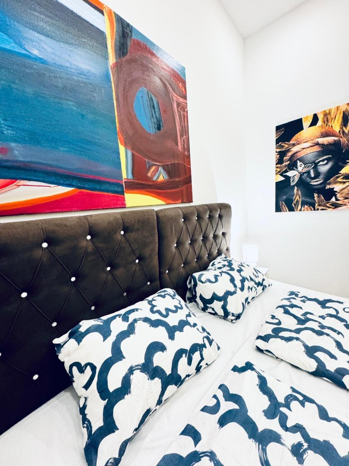 Convenient 4br Shared For 11p, 10 Min To Atzgersdorf Vienne