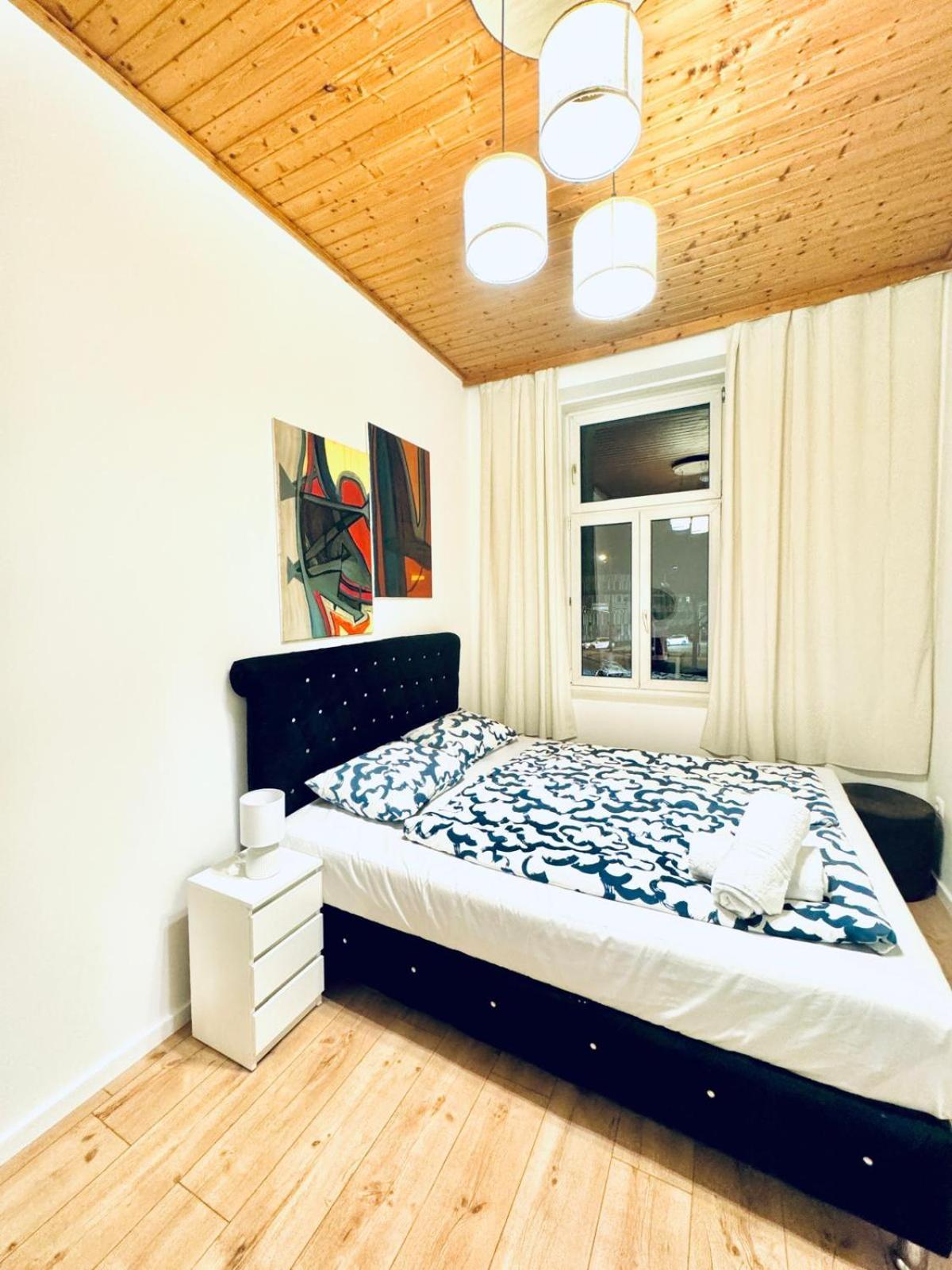Appartement Convenient 4br Shared For 11p, 10 Min To Atzgersdorf Vienne