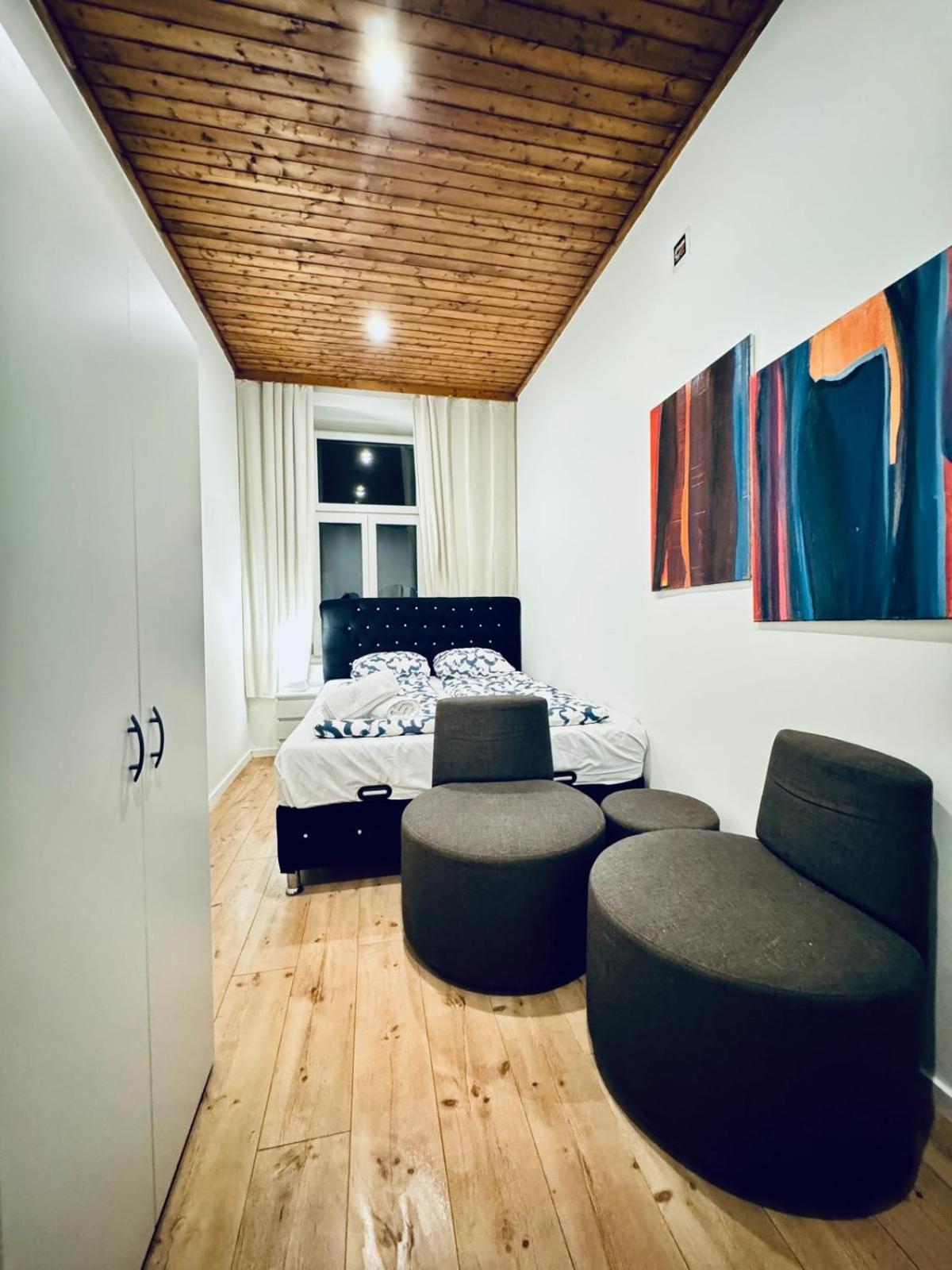 Appartement Convenient 4br Shared For 11p, 10 Min To Atzgersdorf