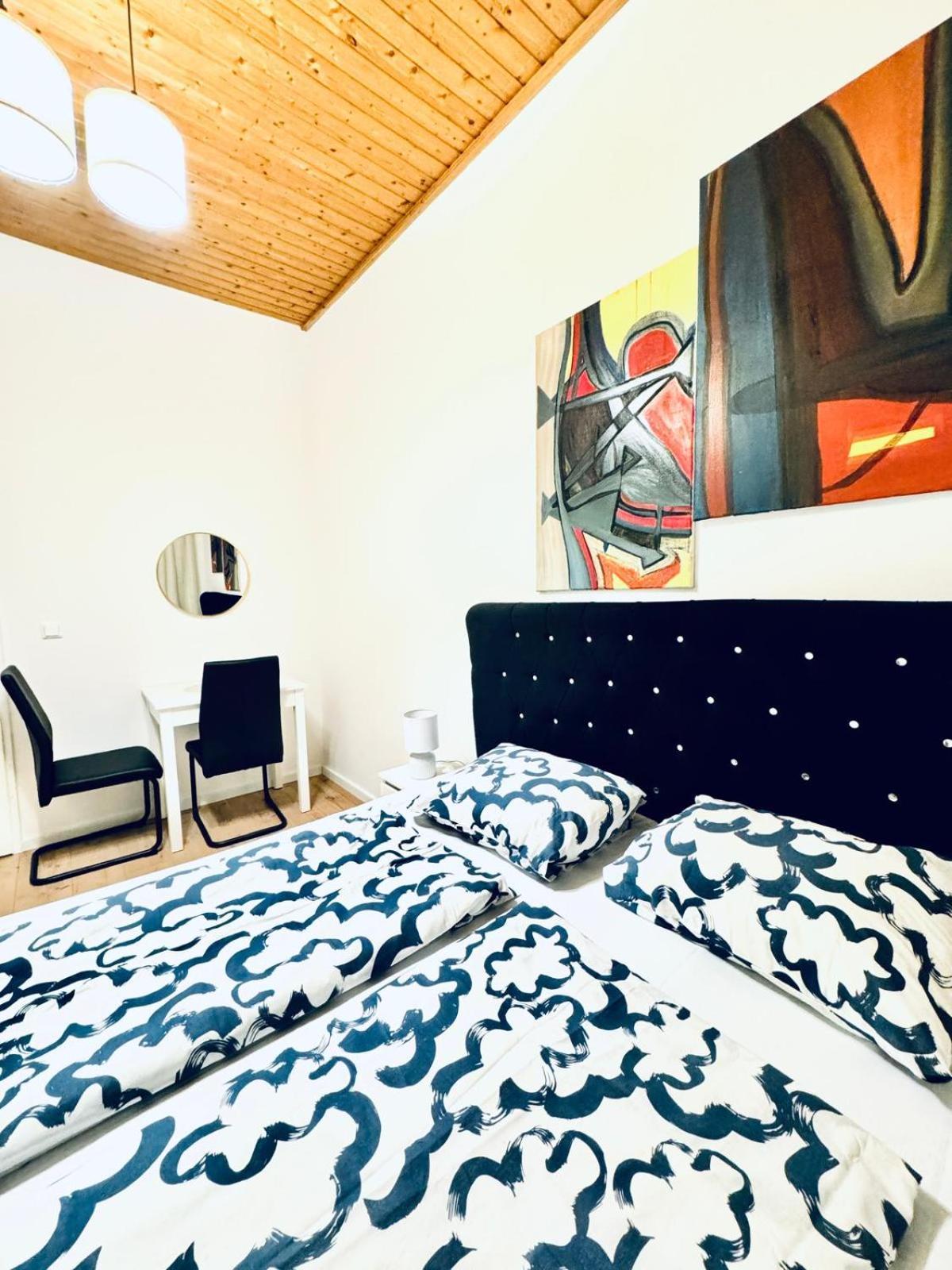 Appartement Convenient 4br Shared For 11p, 10 Min To Atzgersdorf *